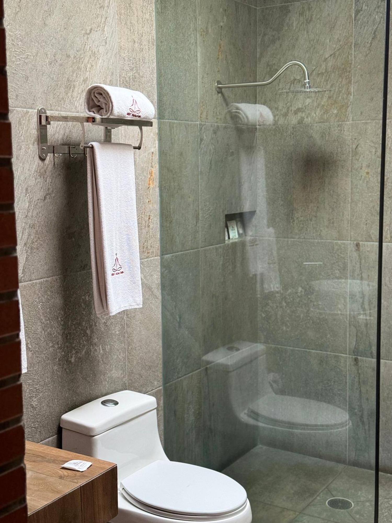 טמיסקו Hotel Bataclan מראה חיצוני תמונה